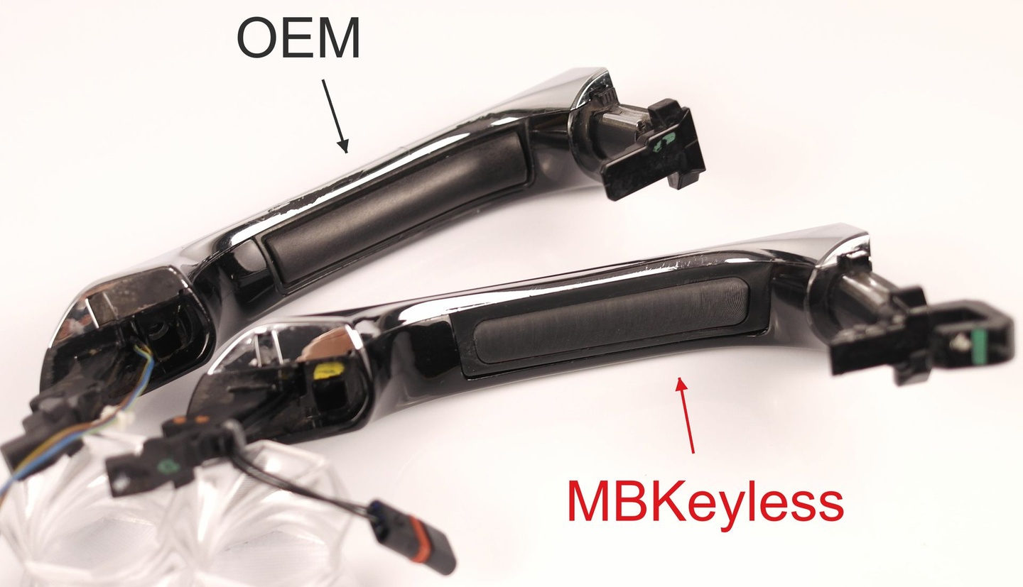 Vergleich von Originalgriff und Griff mit MBKeyless-Modul – Pfeile und Beschriftungen